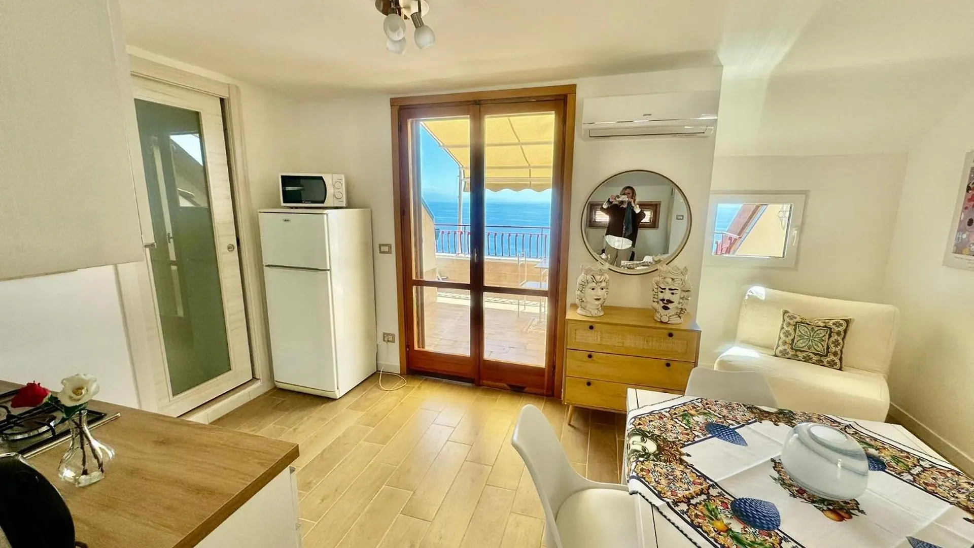 Sunrise Home Letojanni Lejlighed