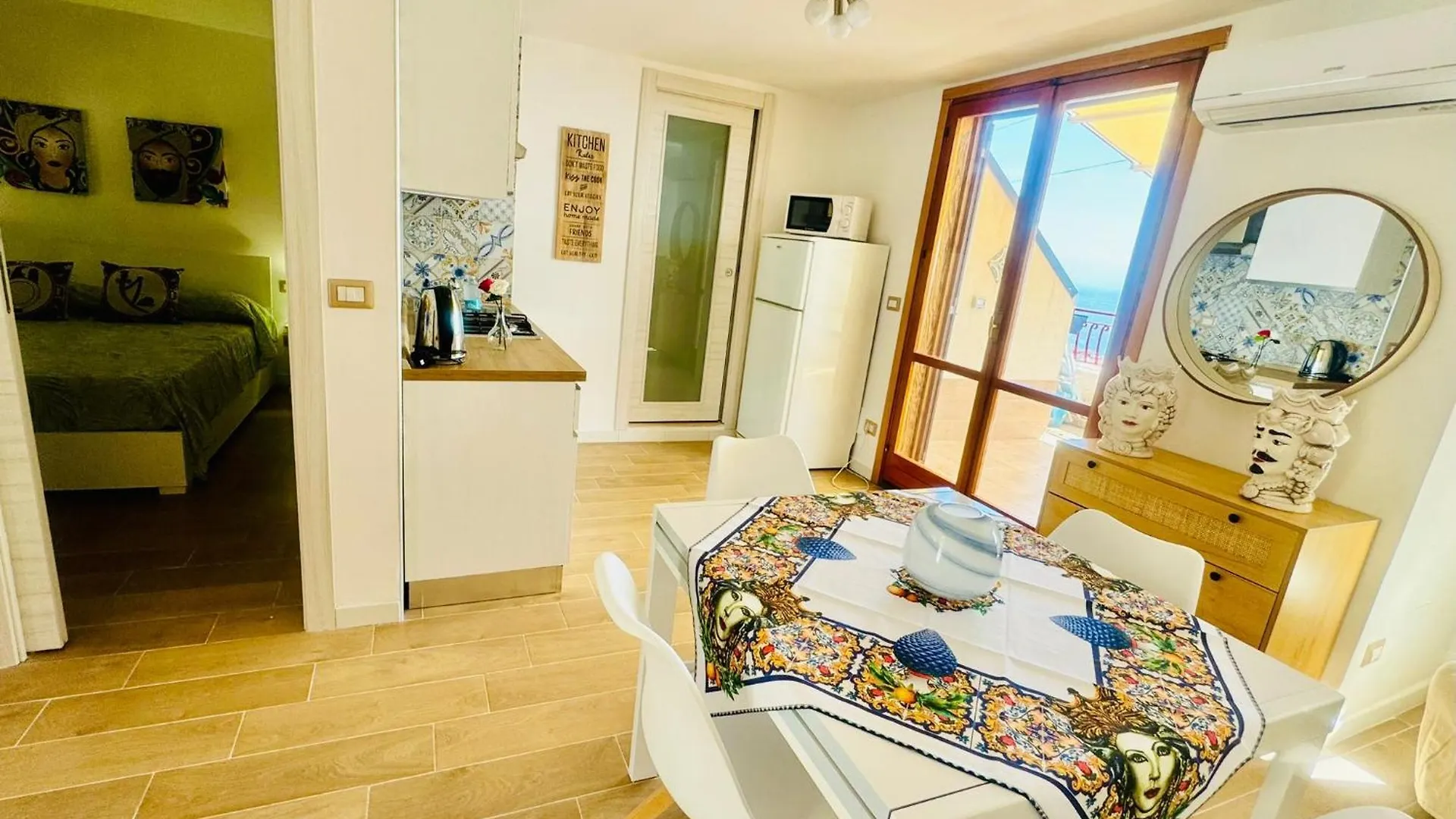 Sunrise Home Letojanni